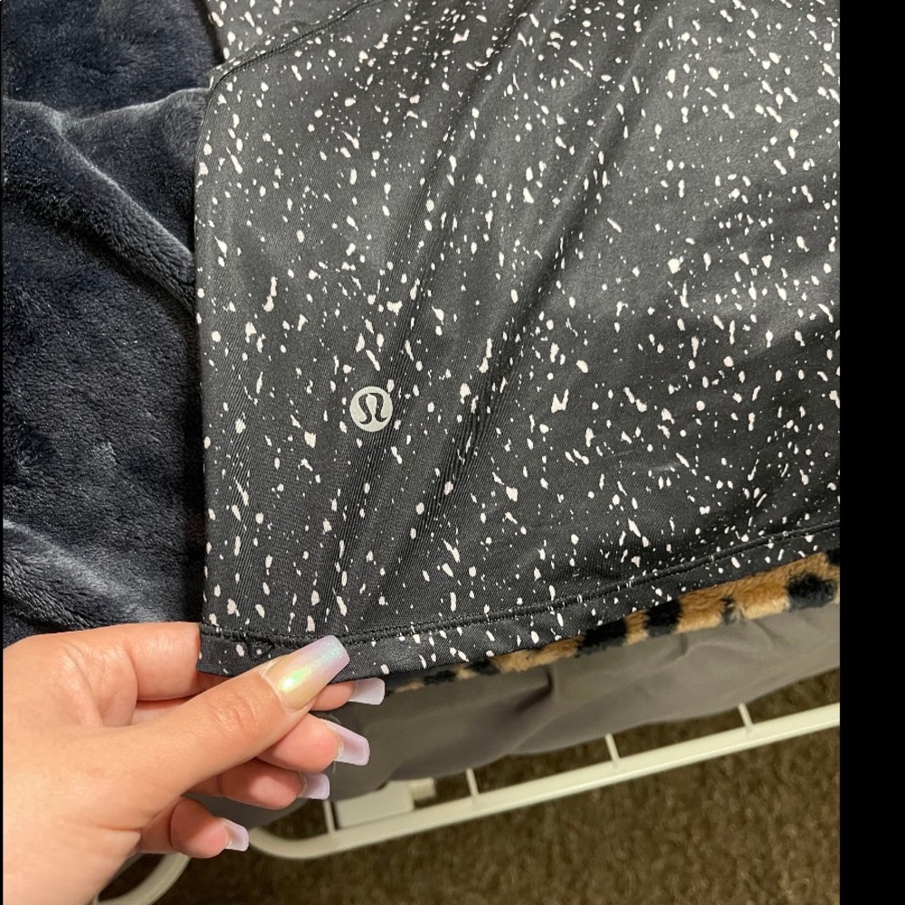 Lululemon Pull Over - image 2